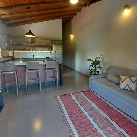 Sapeca - Novo Flat C/ Piscina, 50Mts Da Praia, Churrasqueira Privativa, Ar Con, Wi-Fi, Netflix, Garagem ปาราตี ภายนอก รูปภาพ
